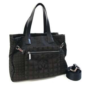 CHANEL Brown Leather Shoulder Bag